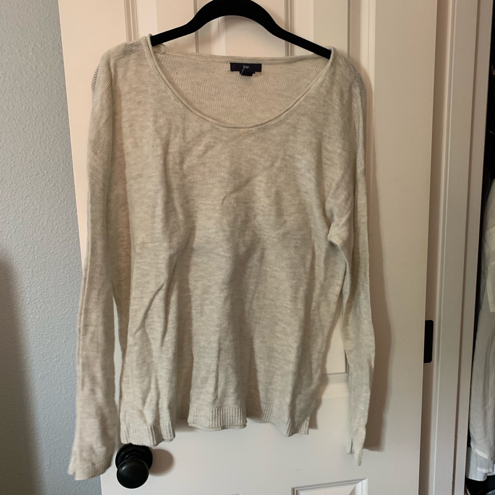 Light grey sweater